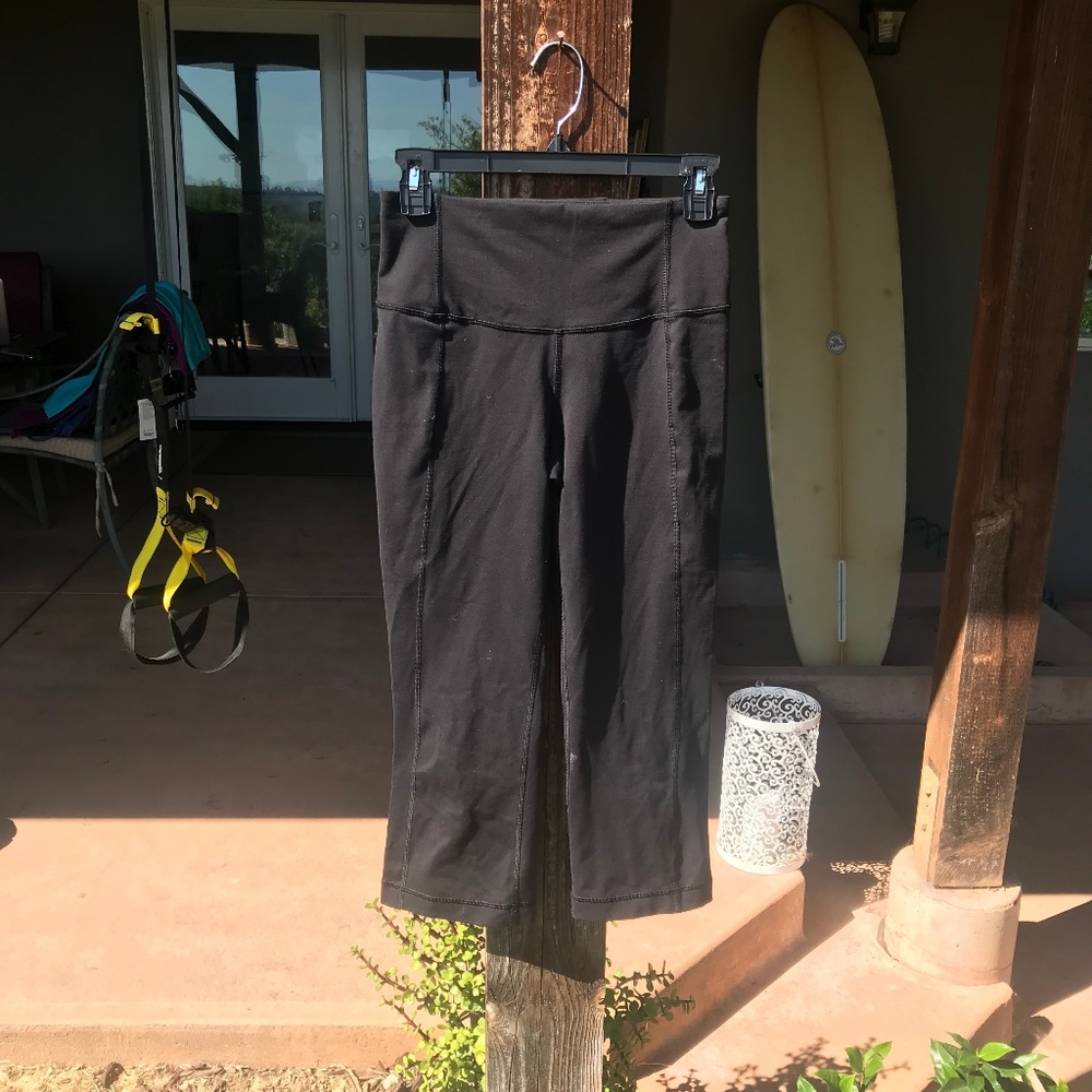 Black Lululemon leggings. Size 6!